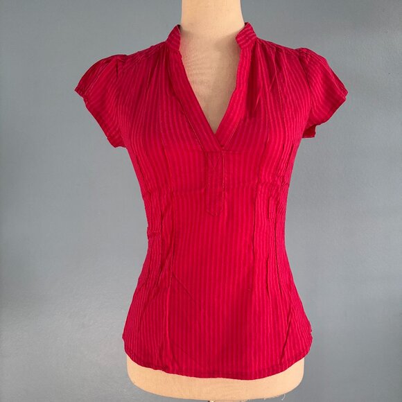 Vibrant Pink Top - Vertical Stripes - V Neck - Cinched Torso - Size 6 - H&M - Picture 1 of 4